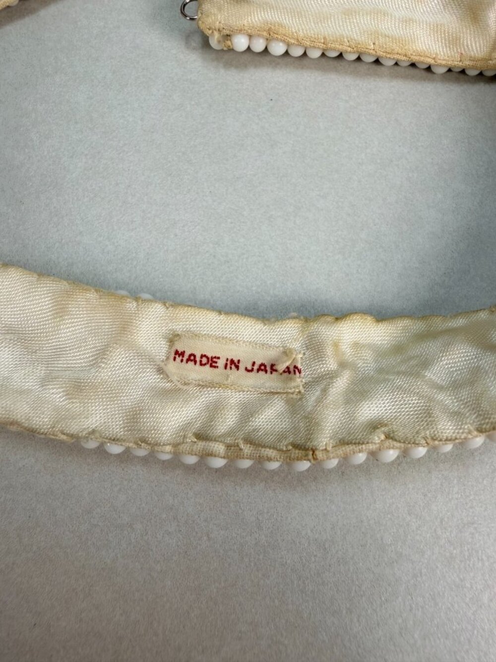 Made In Japan Milk Glass Bib Necklace White Beaded Mid Century Vintage - Picture 7 of 10
